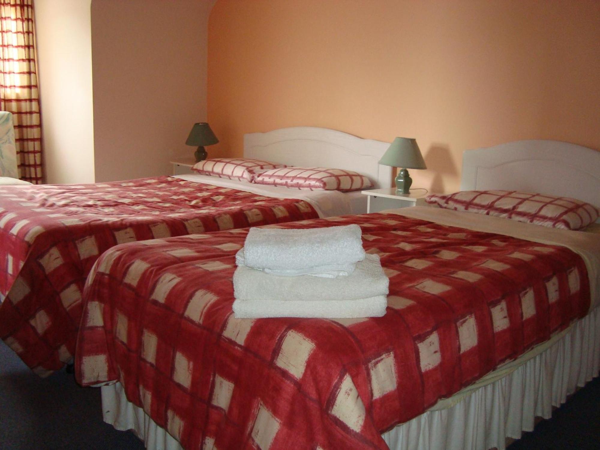 Hy Breasal B&B Achill Sound Екстер'єр фото